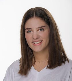 Hannah Baumgartner Hannah Baumgartner