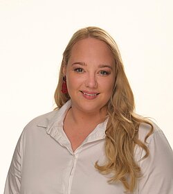 Karin Gabriele Wartecker-Past Karin Gabriele Wartecker-Past