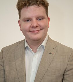 Sven Brunmayr Sven Brunmayr